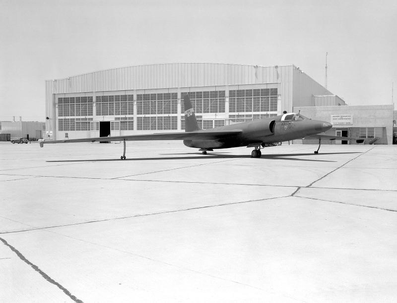 Illustration for article titled The 140-Mph Chase Cars Of The U.S. Air Force